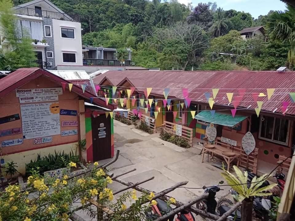 El Nido Hostel Sun Valley מראה חיצוני תמונה